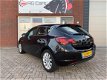 Opel Astra - 1.4 Turbo Cosmo / Schuifdak / Navi / Airco / NAP / Nieuwe APK - 1 - Thumbnail