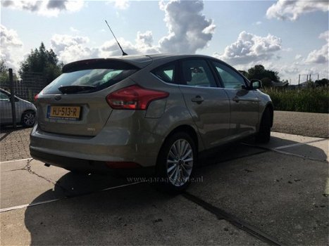 Ford Focus - 1.0 Titanium Edition Lederen bekleding | Navigatie Verwarmde voorruit | PDC - 1