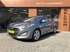 Hyundai i30 - 1.6 GDI i-Drive Cool Plus - parkeersensoren voor & achter, airco, sportieve lichtmetal