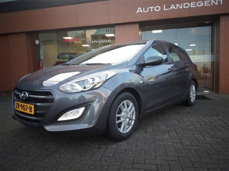 Hyundai i30 - 1.4 i-Drive - airco, parkeersensoren, lm velgen etc - 1