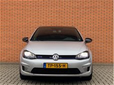 Volkswagen Golf - 1.4 TSI GTE | Navigatie | Cruise control | Parkeersensoren | LED | Dealer onderhou