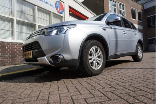 Mitsubishi Outlander - 2.0 PHEV 4WD * 7% Bijtelling - 1