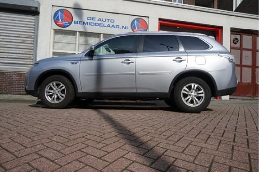 Mitsubishi Outlander - 2.0 PHEV 4WD * 7% Bijtelling - 1