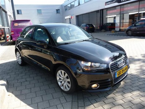 Audi A1 Sportback - 1.2 TFSI Pro Line S airco, carkit, PDC, Navi - 1