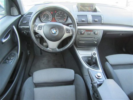 BMW 1-serie - 120i High Executive | Navigatie | Volledig onderhouden - 1