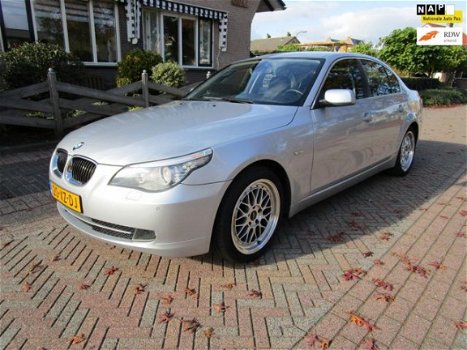 BMW 5-serie - 523i Executive automaat 2eig nieuwstaat N.A.P - 1