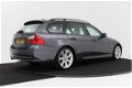 BMW 3-serie Touring - 318i Business Line Panoramadak Pdc Orgineel NL - 1 - Thumbnail