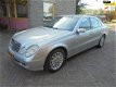 Mercedes-Benz E-klasse - 200 CDI Avantgarde aut, bj03, airco, zeer mooi, rijd perfect, apk 24-12-202 - 1 - Thumbnail