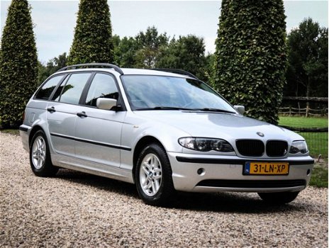 BMW 3-serie Touring - 316i Black & Silver Youngtimer Airco Top-conditie Nieuwe ketting Trekhaak - 1