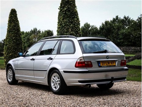 BMW 3-serie Touring - 316i Black & Silver Youngtimer Airco Top-conditie Nieuwe ketting Trekhaak - 1