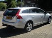 Volvo V60 - T3 150 pk Summum Family-line - 1 - Thumbnail