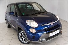 Fiat 500 L - Trekking. Stoere auto met hoge zit en instap