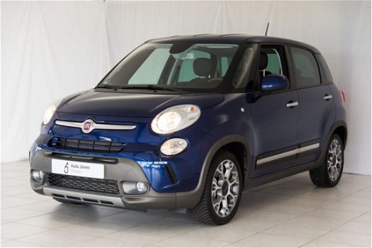 Fiat 500 L - Trekking. Stoere auto met hoge zit en instap - 1