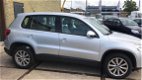 Volkswagen Tiguan - 1.4 TSI Trend&Fun - 1 - Thumbnail