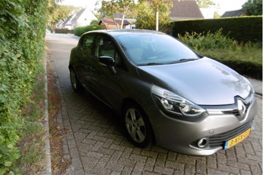 Renault Clio - 1.5 dCi ECO Dynamique NAVI LMV PDC LED R LINK 2014 - 1