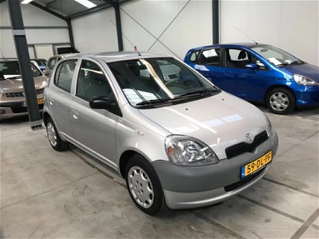 Toyota Yaris - 1.0-16V VVT-i Terra 5 DEURS/NAP/APK - 1