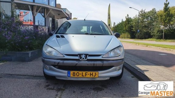 Peugeot 206 - XR 1.4 - 1