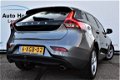 Volvo V40 - 2.0 D4 191 PK Momentum Business LED NAVI 1/2-LEER CLIMA CHROOM PDC - 1 - Thumbnail