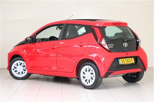 Toyota Aygo - 1.0 VVT-i x-play - 1