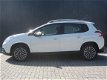 Peugeot 2008 - 1.2 PureTech Active * Parelmoer Nacré * Airco * Sensoren * Cruise * Vingerhoets; Vier - 1 - Thumbnail