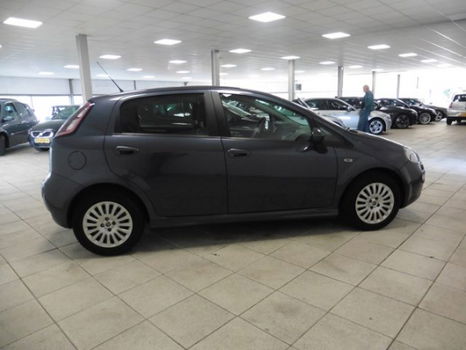 Fiat Punto Evo - 1.3 M-Jet Dynamic / AIRCO / CRUISE - 1