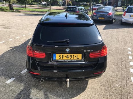 BMW 3-serie Touring - 318d High Executive Zeer nette 3 serie Touring, NAVIGATIE, AIRCO, LM VELGEN, e - 1