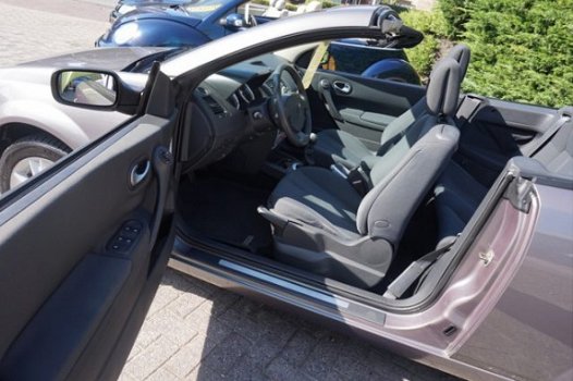 Renault Mégane coupé cabriolet - 2.0-16V Privilège Luxe - 1