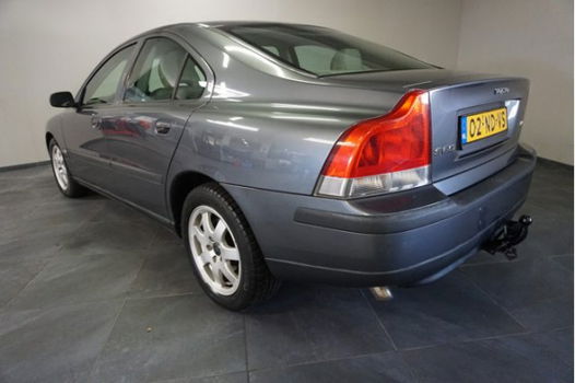 Volvo S60 - 2.4 D5 Geartronic - 1