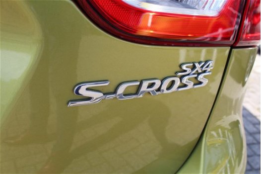 Suzuki SX4 S-Cross - 1.6 High Executive [ Navi Trekhaak Leder Xenon Panodak ] - 1