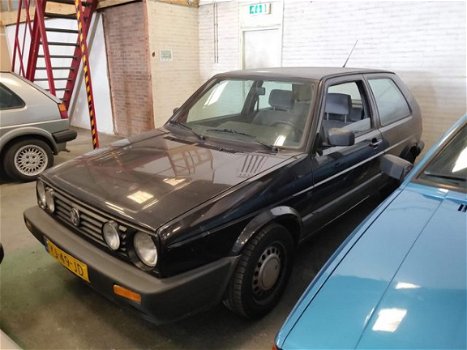 Volkswagen Golf - 1.8 GL - 1