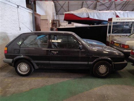 Volkswagen Golf - 1.8 GL - 1