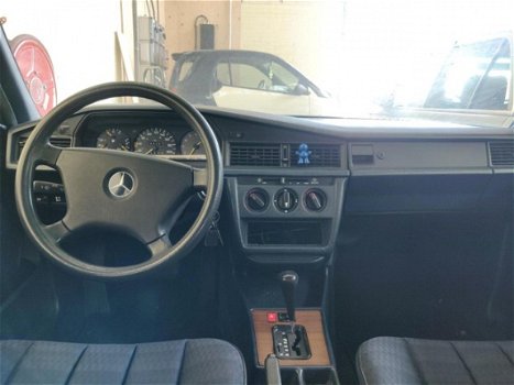 Mercedes-Benz 190-serie - 2.0 | 260.357 km | N.A.P - 1