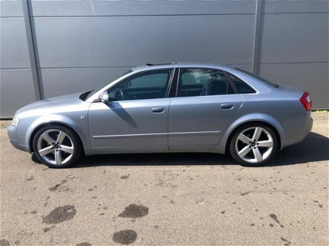 Audi A4 - 2.5 TDI Pro Line - 1