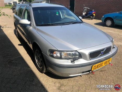 Volvo V70 - 2.4 youngtimer, top auto - 1