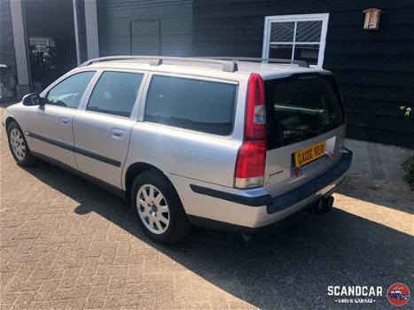 Volvo V70 - 2.4 youngtimer, top auto - 1