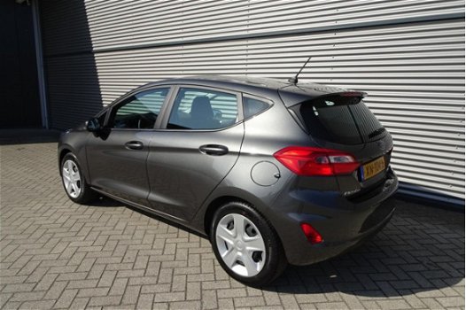 Ford Fiesta - 1.1 70pk 5D Trend NAVI PARKEERSENSOREN DAB+ - 1