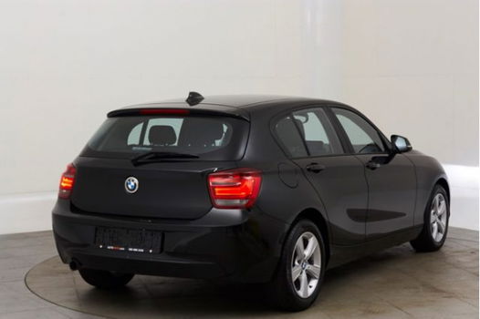 BMW 1-serie - 118i SB54094 | Xenon | Navi | Climate | Cruise | Parkeersensoren A | Stoelverw | - 1