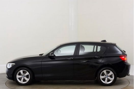 BMW 1-serie - 118i SB54094 | Xenon | Navi | Climate | Cruise | Parkeersensoren A | Stoelverw | - 1