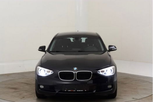 BMW 1-serie - 118i SB54094 | Xenon | Navi | Climate | Cruise | Parkeersensoren A | Stoelverw | - 1