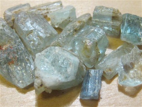 25Kt-125Kt ruwe edelsteenkristallen BLAUWE AQUAMARIJN (6) - 2