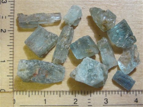 25Kt-125Kt ruwe edelsteenkristallen BLAUWE AQUAMARIJN (6) - 3