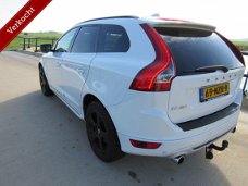 Volvo XC60 - 2.0 D3 FWD R-Design, automaat, pano dak, sport, leer