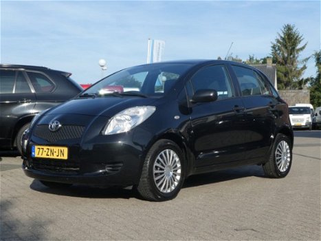 Toyota Yaris - 1.3 VVT-i Terra Airco 5drs - 1