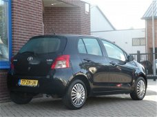 Toyota Yaris - 1.3 VVT-i Terra Airco 5drs