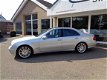 Mercedes-Benz E-klasse - 320 CDI Avantgarde SPORTPAKKET/AIRMATIC/PANORAMADAK/1E EIGENAAR/VOLLEDIG DE - 1 - Thumbnail