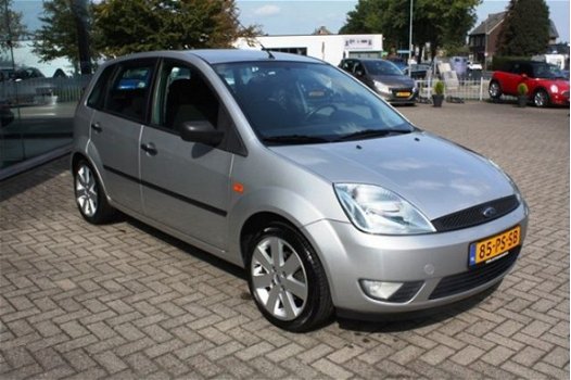 Ford Fiesta - 1.4-16V FUTURA AIRCO APK GELDIG TOT 10-01-2021 - 1