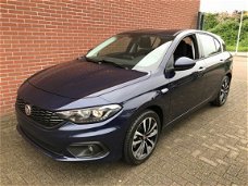 Fiat Tipo. - 1.4 T-Jet 120pk Business Clima, Navi, 17" LMV, Parkeersens., Rij