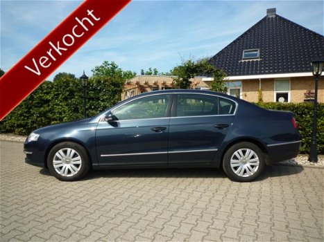 Volkswagen Passat - 2.0 TDI Comfortline Nieuwstaat 1e Eigenaar Uniek mooi - 1