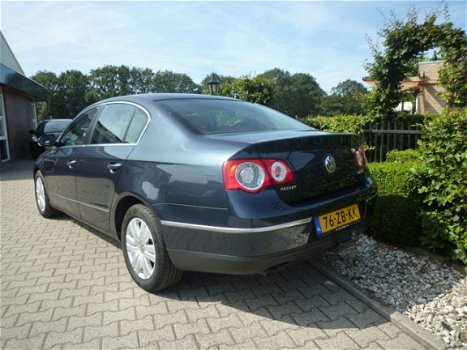 Volkswagen Passat - 2.0 TDI Comfortline Nieuwstaat 1e Eigenaar Uniek mooi - 1