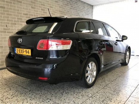 Toyota Avensis Wagon - 1.8 ECC/Cruise/Navi/PDC - 1